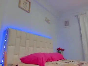 Chaturbate Live Sex Cam of latinlove_sexygirls