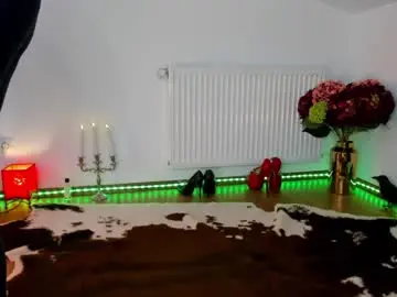 Chaturbate Adult Video Chat of viciousqueen