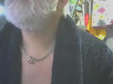 Chaturbate Live Sex Cam of andy503503650759