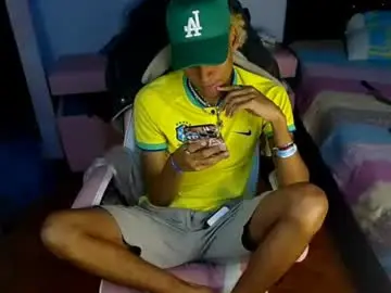 Chaturbate Free Porn Cam of silverspice_