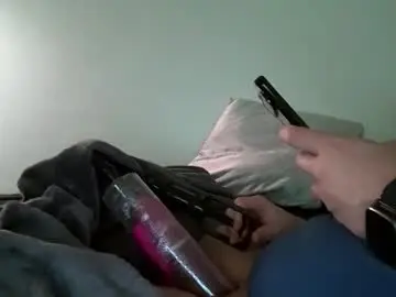 Chaturbate Live Sex of julzzy21