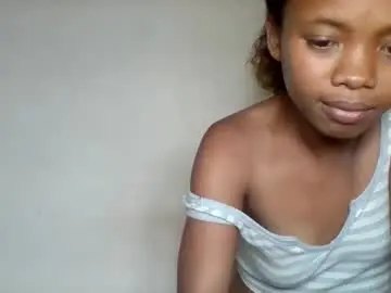 kamillah69 from chaturbate