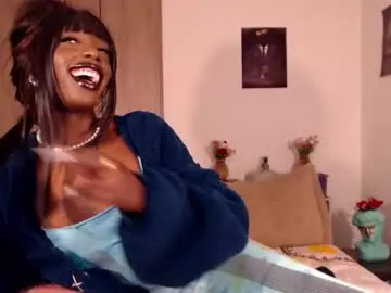 Chaturbate Nude Webcam of missemilie1