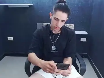 noah_sokolov from chaturbate