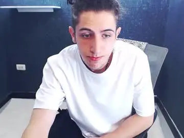 Chaturbate Adult Video Chat of noah_sokolov