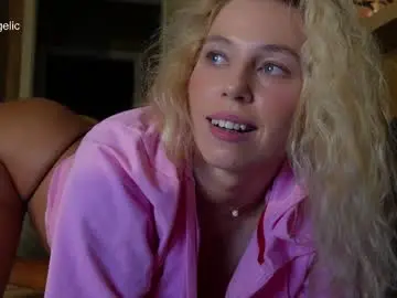 Chaturbate Live Sex Cam of allissonhotbb