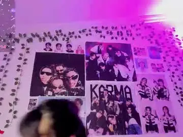 Chaturbate Live Sex Cam of kate_boobs