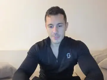 Chaturbate Live Sex of roberto4ever