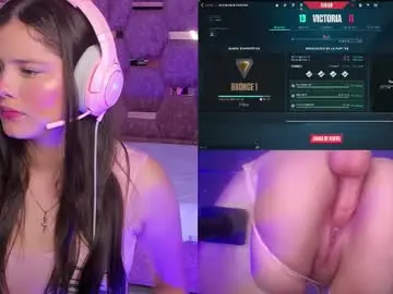 Chaturbate Nude Webcam of trianna__