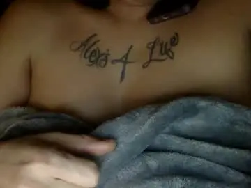 Chaturbate Free Porn Cam of milfsfreaky69