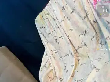 Chaturbate Adult Webcams of tsuncutjelay