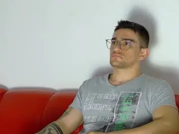 Chaturbate Adult Webcams of daniel_ova