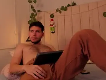 Chaturbate Adult Video Chat of enzo_rivas