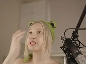 Chaturbate Private Sex Chat of jennyplaudis_