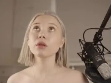 Chaturbate Best Webcam of jennyplaudis_