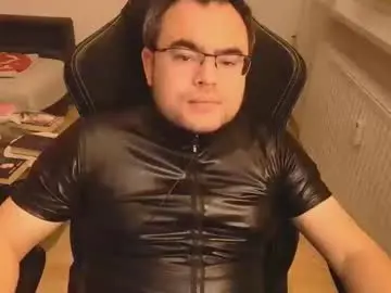 Chaturbate Best live sex cam show of latexboy893