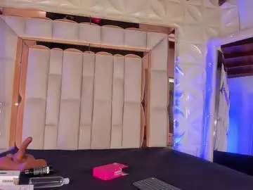 Chaturbate Live Sex of nicole_cooper_