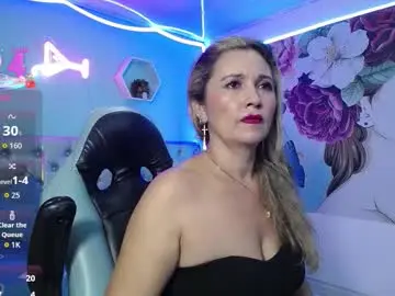 Chaturbate Best live sex cam show of noelia_milfs