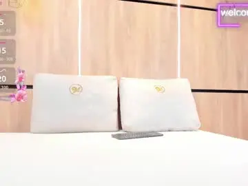 Chaturbate Nude Webcam of adela_chase