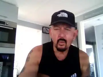 Chaturbate Live Sex Cam of friskyneedsum