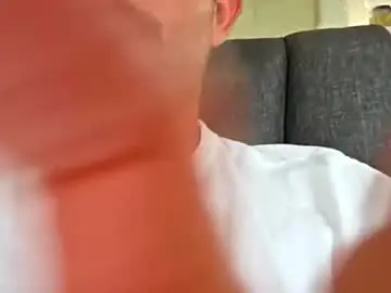 Chaturbate Adult Webcam of aussie_dadbod10