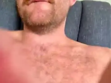 Chaturbate Live Sex Cam of aussie_dadbod10