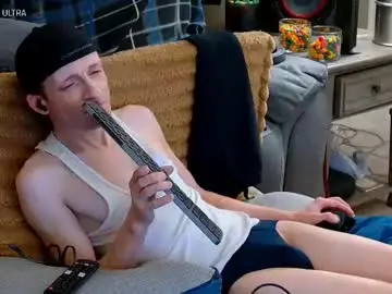 Chaturbate Nude Webcam of dilldough405