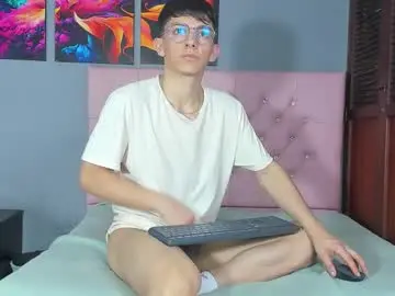 Chaturbate Live Sex Cam of elangiraldo