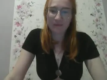 Chaturbate Sex Chat of eveliina_shy