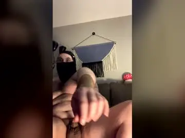 Chaturbate Live Sex Cam of stonerdaddy710420