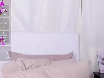 Chaturbate Live Sex Cam of assia_roos