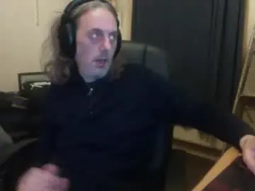 bangintoleather from chaturbate