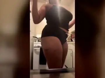 Chaturbate Live Porn of coochiebestfriend