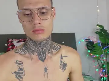 Chaturbate Live Sex of hyb_noctilux