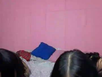 Chaturbate Free Porn Cam of petitestrawberry18