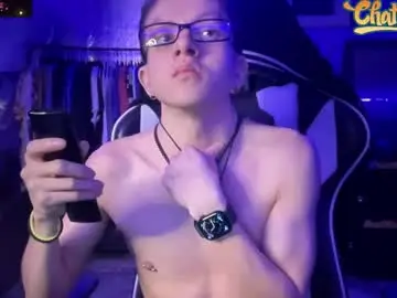 Chaturbate Sex Chat of robertcicijr21