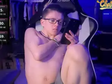 Chaturbate Adult Video Chat of robertcicijr21