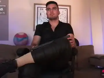 Chaturbate Sex Cam of bradleycolton