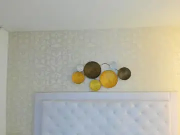 debora_scoot from chaturbate