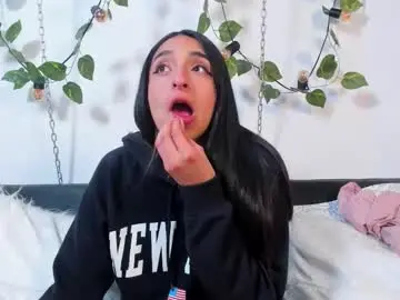 Chaturbate Watch Live Sex Cams of light_haze475096