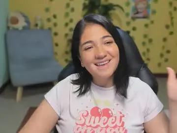 Chaturbate Live Sex Cam of littleprety6969