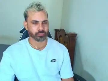 Chaturbate Live Porn of max_love25