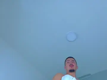 Chaturbate Live Sex Cam of mrfox__