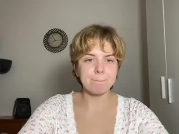 Chaturbate Adult Webcam of ari_crystal