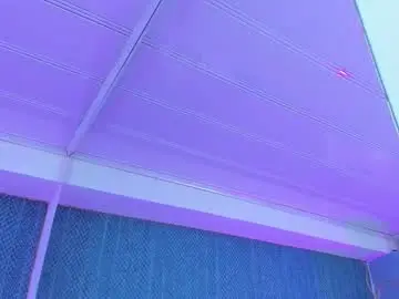 Chaturbate Live Porn of leamoreau__