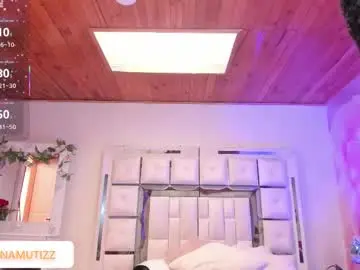 Chaturbate Live Sex Cam of yelena_mutiz