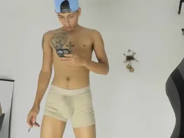 Chaturbate Free Porn Cam of masteralda09