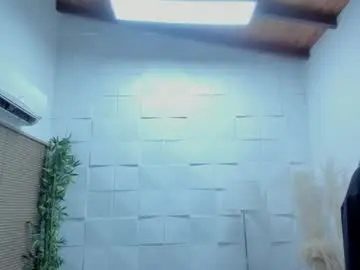 Chaturbate Live Sex Cam of andrecastaneda