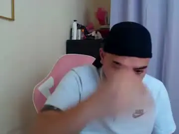 Chaturbate Live Sex Cam of badboy_hanns