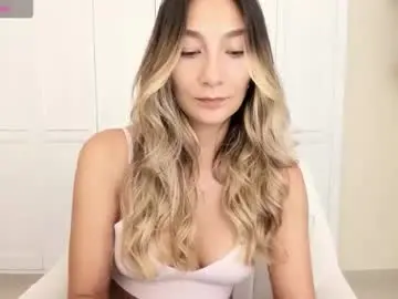 Chaturbate Watch Live Sex Cams of emyconneer